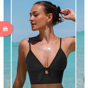 NWT, size medium, 2-piece bikini set